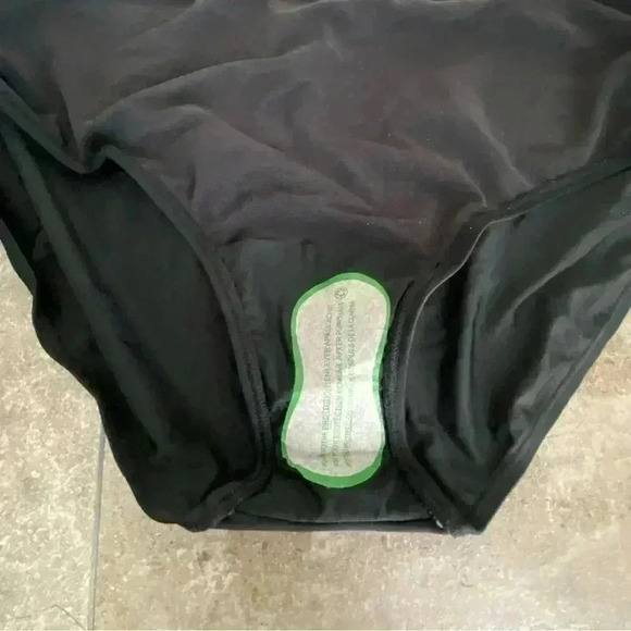 NWT Silhouette Solutions Swim Bottom Brief Tummy Slimmer Black Plus Size 3X - Picture 5 of 6